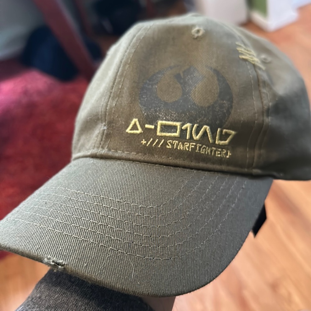 Disneyland Exclusive Star Wars Galaxy’s Edge Resistance Cap - brand new
